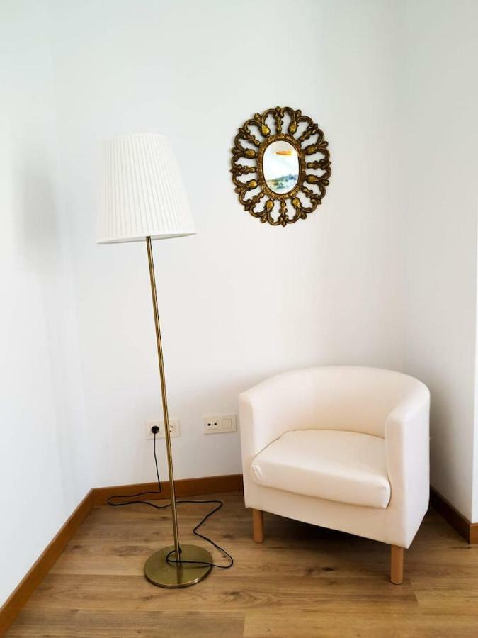 Living Burgos Apartment Bagian luar foto