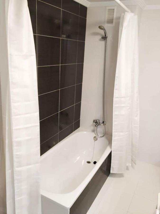 Living Burgos Apartment Bagian luar foto