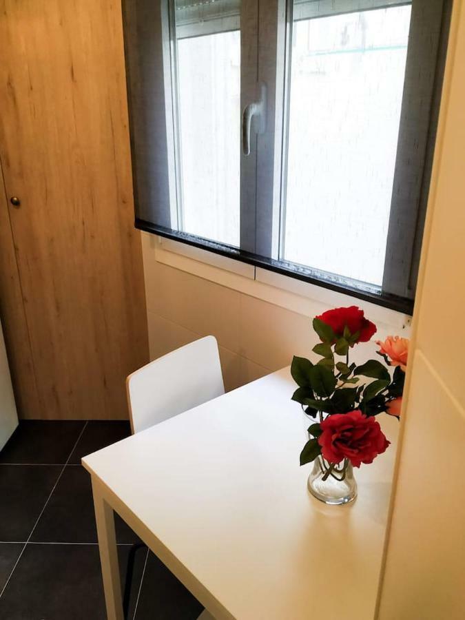 Living Burgos Apartment Bagian luar foto