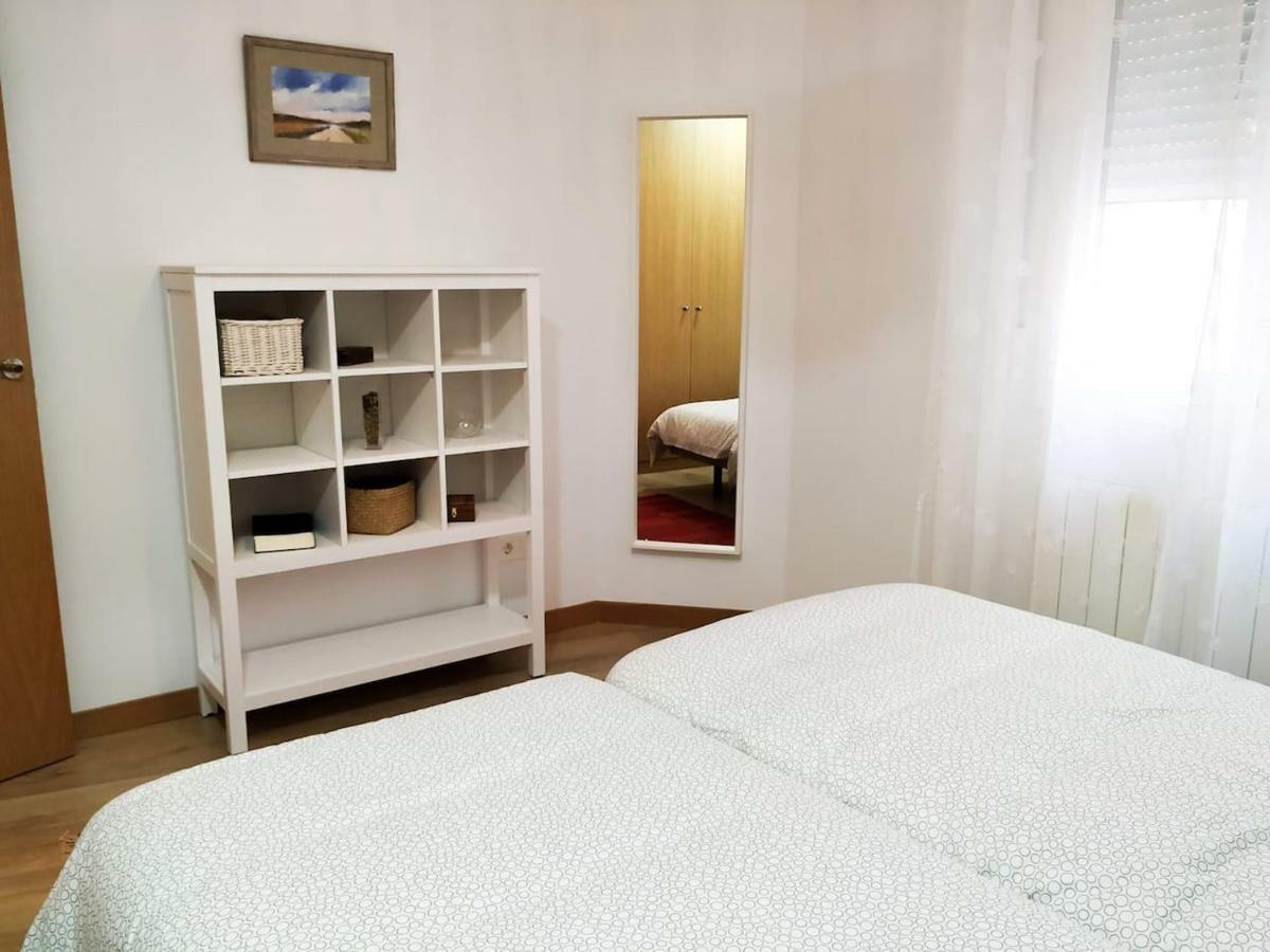 Living Burgos Apartment Bagian luar foto