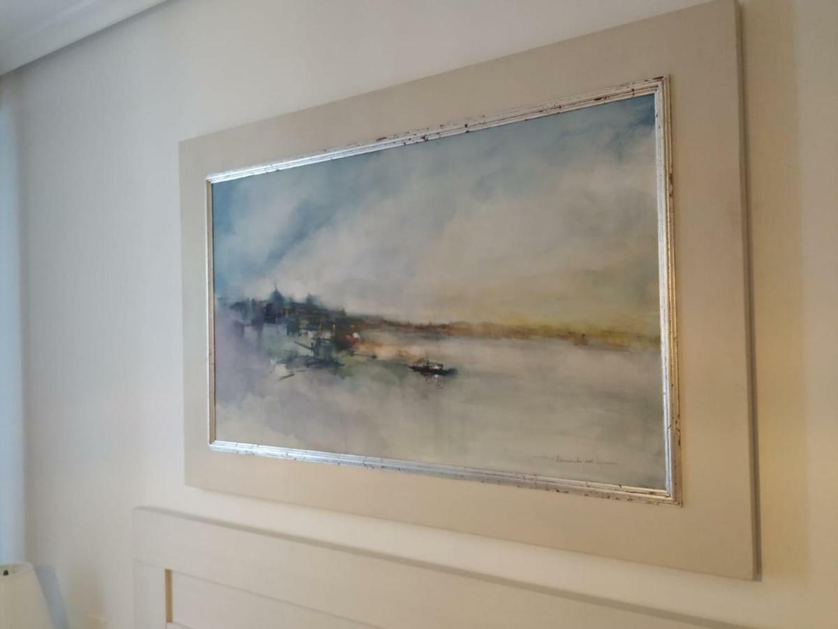 Living Burgos Apartment Bagian luar foto